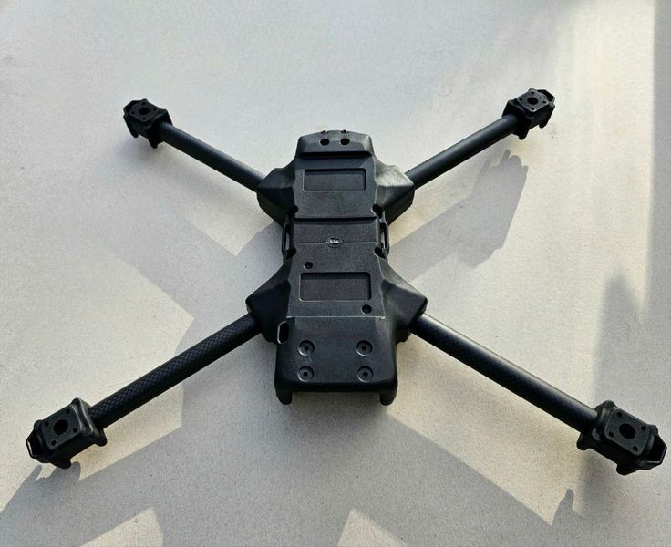 Лита рама Beetle для FPV дрона 8-10 дюймів українського виробництва з передбаченим скидом та поворотом камери 141434555545 фото